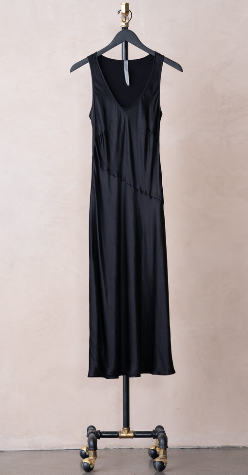 Raquel Allegra Valentina Midi Dress Black