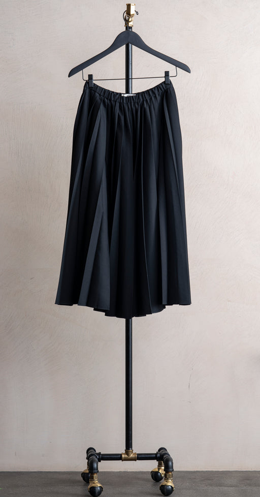 6397 Pleated Skirt Black